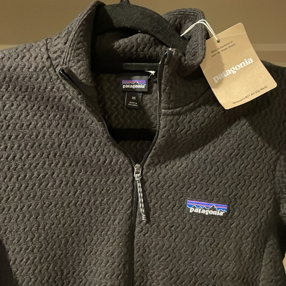 NWT Patagonia Women’s R1 Quarterzip - Picture 3 of 5